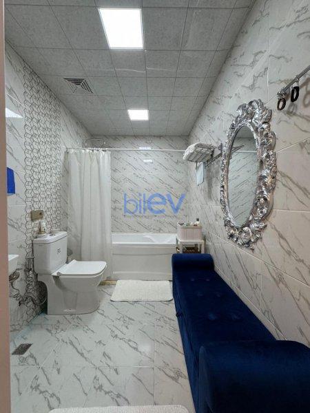 Satılır 2 otaqlı Yeni Tikili  70m², Bakı