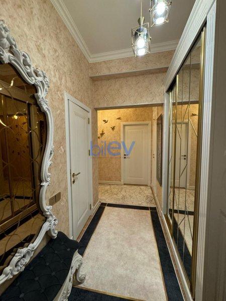 Satılır 2 otaqlı Yeni Tikili  70m², Bakı