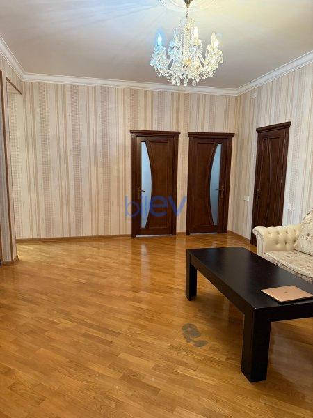 Satış 3 otaqlı Yeni Tikili bina evi  147m², Bakı