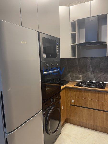 Satılır 2 otaqlı Yeni Tikili  47m², Bakı