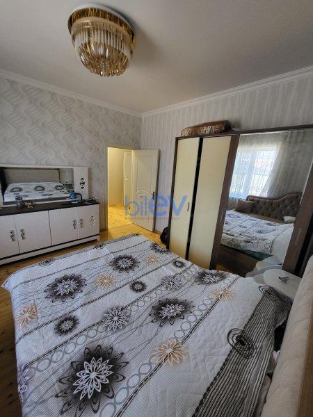 Satılır 5 otaqlı Həyət evi  200m², Bakı