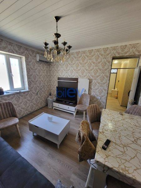 Satılır 5 otaqlı Həyət evi  200m², Bakı