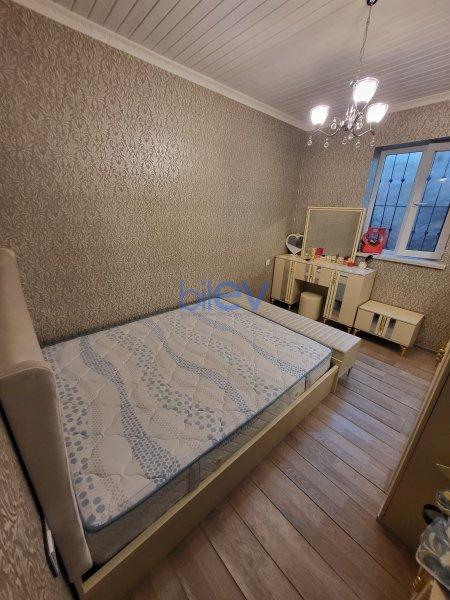 Satılır 5 otaqlı Həyət evi  200m², Bakı