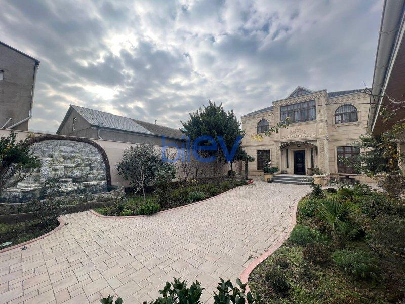 Satış 7 otaqlı Həyət evi  370m², Bakı