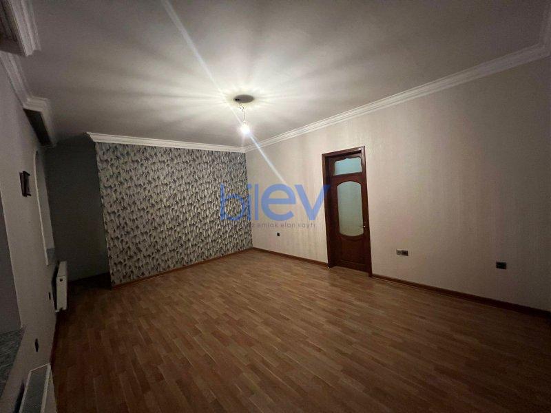Satış 7 otaqlı Həyət evi  370m², Bakı