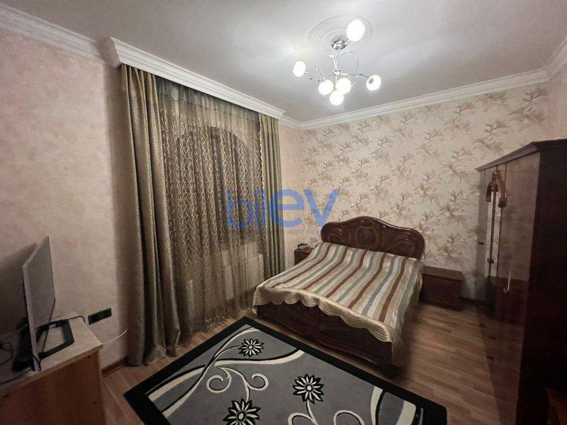 Satış 7 otaqlı Həyət evi  370m², Bakı