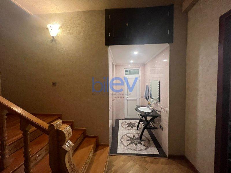 Satış 7 otaqlı Həyət evi  370m², Bakı