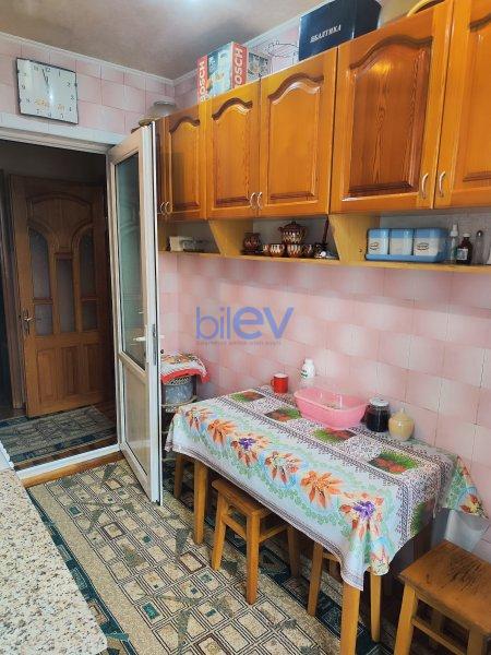 Satış 4 otaqlı Köhnə Tikili bina evi  96m², Bakı