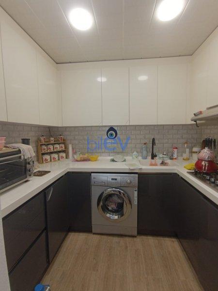 Satılır 3 otaqlı Köhnə Tikili  70m², Bakı