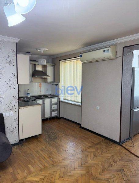 Kirayə (aylıq) 3 otaqlı Köhnə Tikili  67m², Bakı