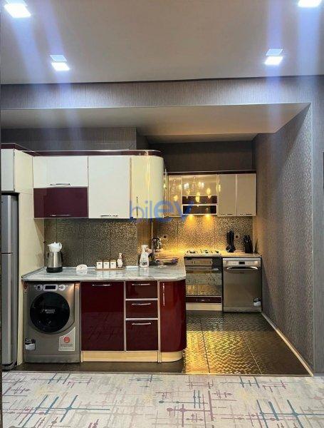 Kirayə (aylıq) 3 otaqlı Yeni Tikili  103m², Bakı