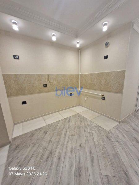 Satılır 3 otaqlı Köhnə Tikili  80m², Bakı