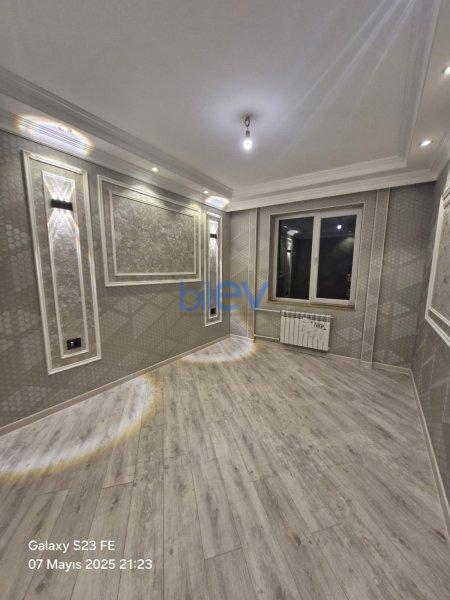 Satılır 3 otaqlı Köhnə Tikili  80m², Bakı