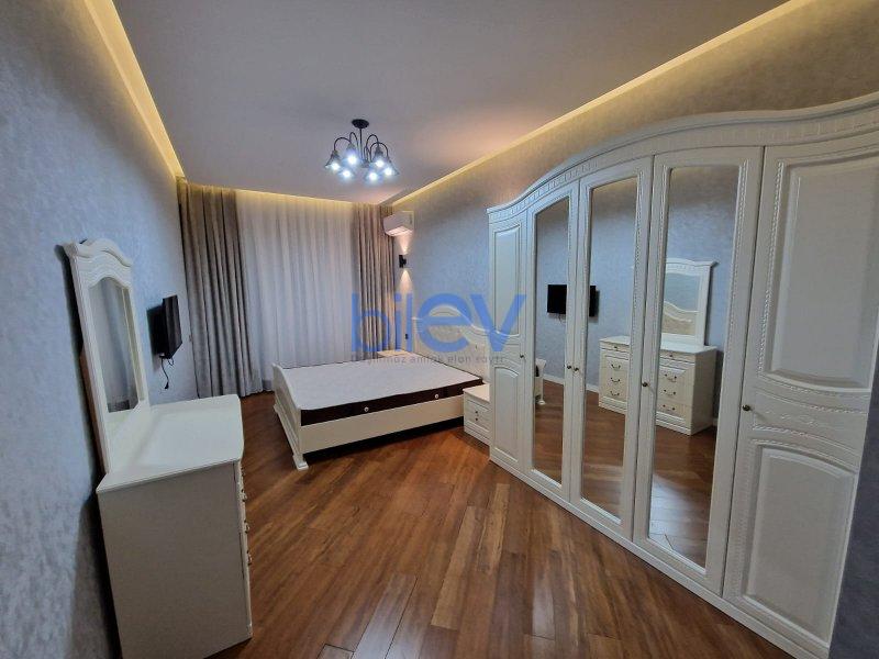 Kirayə (aylıq) 2 otaqlı Yeni Tikili  70m², Bakı