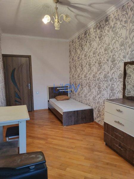 Kirayə (aylıq) 3 otaqlı Yeni Tikili  100m², Bakı