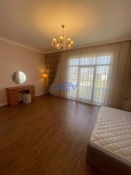 Satılır 5 otaqlı Bağ evi  240m², Bakı