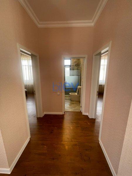 Satılır 5 otaqlı Bağ evi  240m², Bakı