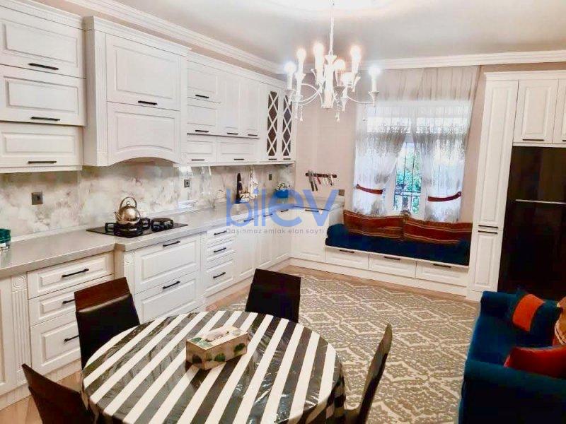 Satılır 5 otaqlı Həyət evi  172m², Bakı