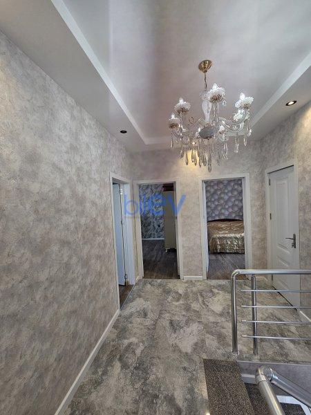 Satılır 5 otaqlı Həyət evi  160m², Bakı