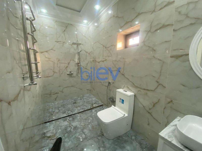 Satılır 6 otaqlı Həyət evi  216m², Bakı