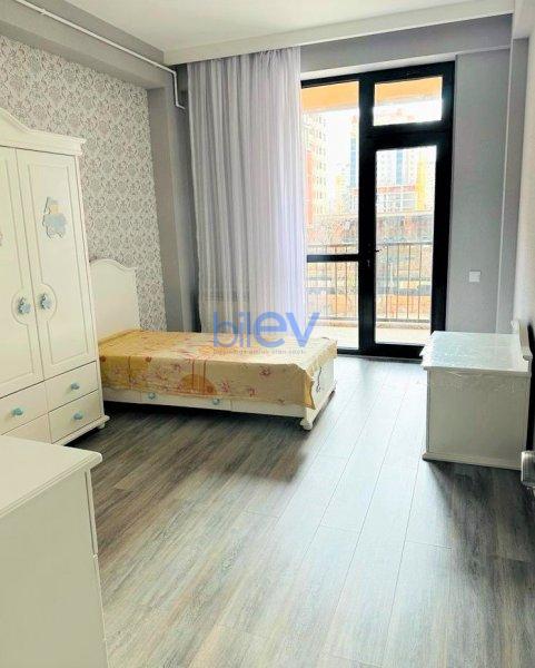 Aylıq Kirayə 3 otaqlı Yeni Tikili bina evi  130m², Bakı