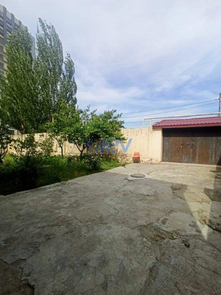 Satılır 6 otaqlı Həyət evi  550m², Bakı