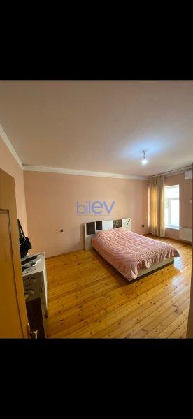 Satılır 6 otaqlı Həyət evi  550m², Bakı