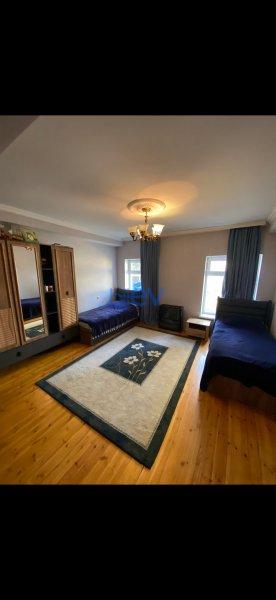 Satılır 6 otaqlı Həyət evi  550m², Bakı