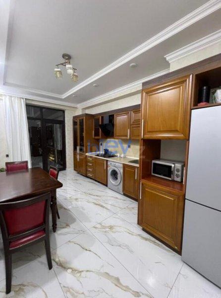Kirayə (aylıq) 3 otaqlı Yeni Tikili  65m², Bakı