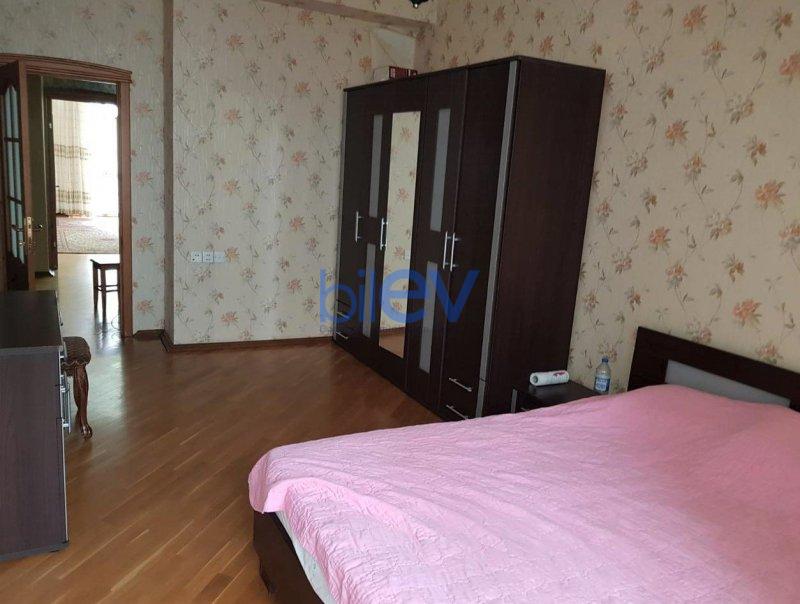 Kirayə (aylıq) 3 otaqlı Yeni Tikili  90m², Bakı
