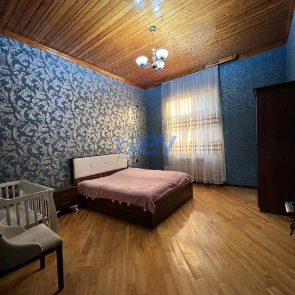 Satılır 6 otaqlı Həyət evi  270m², Bakı