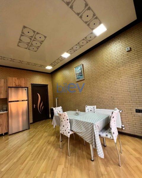 Satılır 6 otaqlı Həyət evi  270m², Bakı