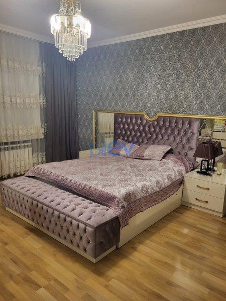 Satılır 6 otaqlı Həyət evi  180m², Bakı