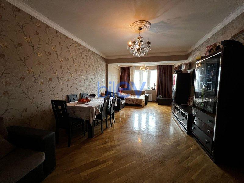 Satılır 2 otaqlı Yeni Tikili  61m², Bakı