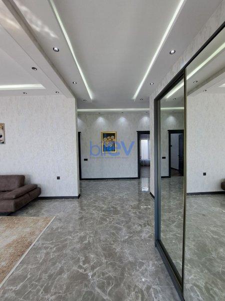 Satılır 4 otaqlı Bağ evi  160m², Bakı