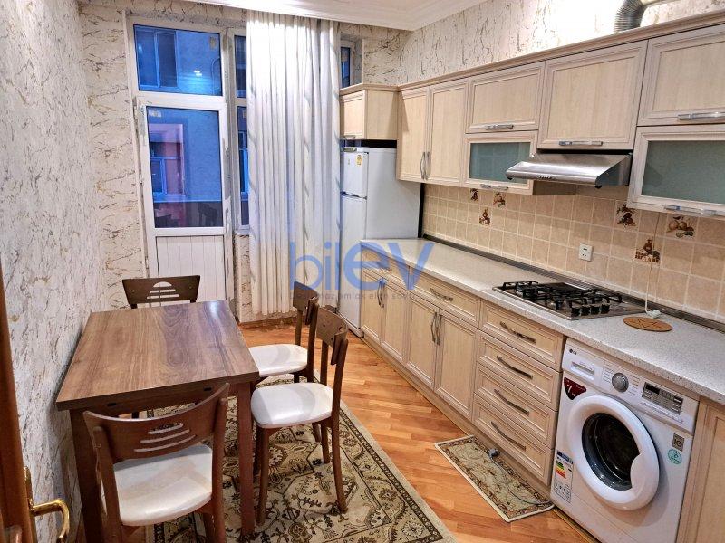Kirayə (aylıq) 2 otaqlı Yeni Tikili  70m², Bakı