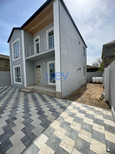 Satılır 4 otaqlı Həyət evi  130m², Bakı