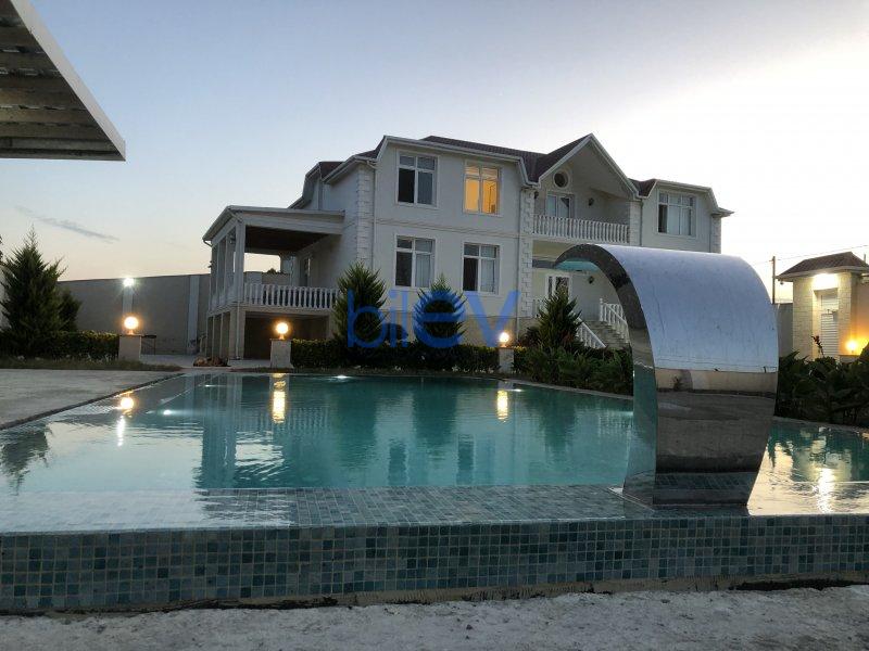 Kirayə (aylıq) 5 otaqlı Bağ evi  410m², Bakı