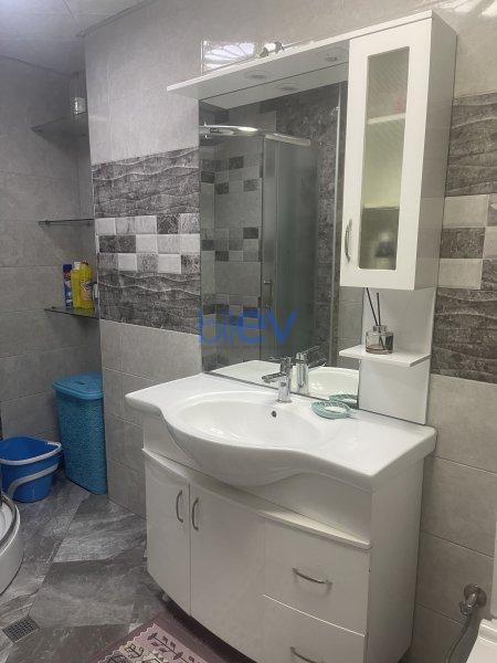 Kirayə (aylıq) 3 otaqlı Yeni Tikili  120m², Bakı