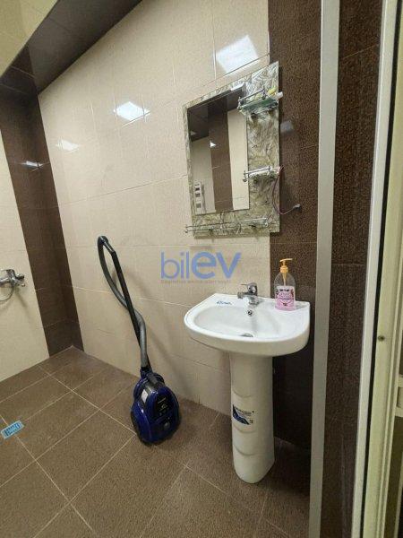 Kirayə (aylıq) 3 otaqlı Yeni Tikili  110m², Bakı