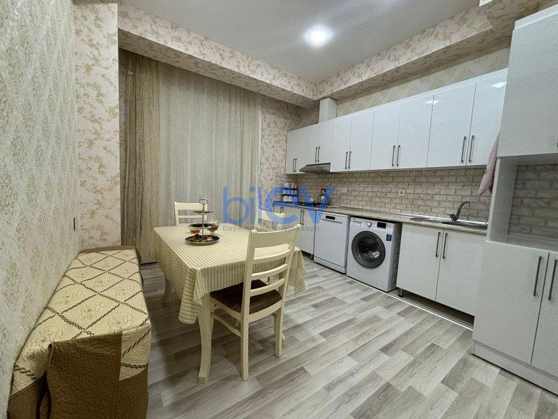 Kirayə (aylıq) 3 otaqlı Yeni Tikili  110m², Bakı