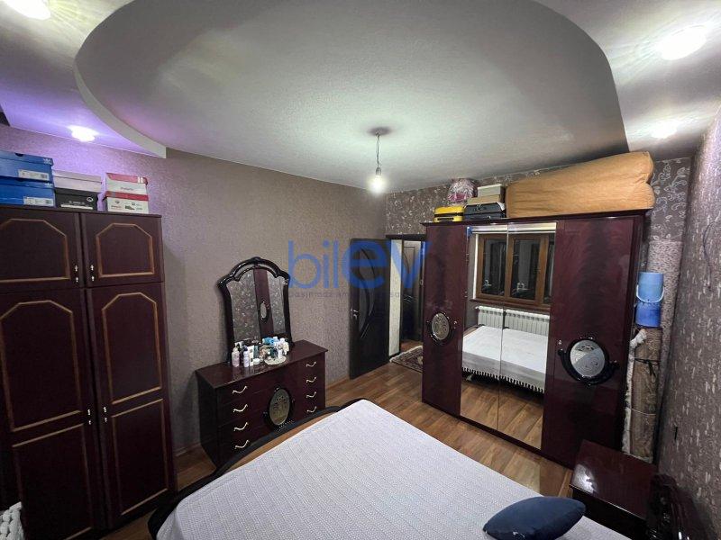 Satılır 2 otaqlı Köhnə Tikili  60m², Bakı