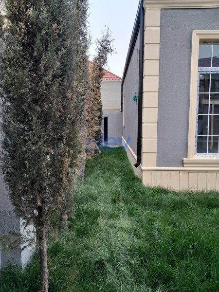 Satılır 4 otaqlı Həyət evi  110m², Bakı