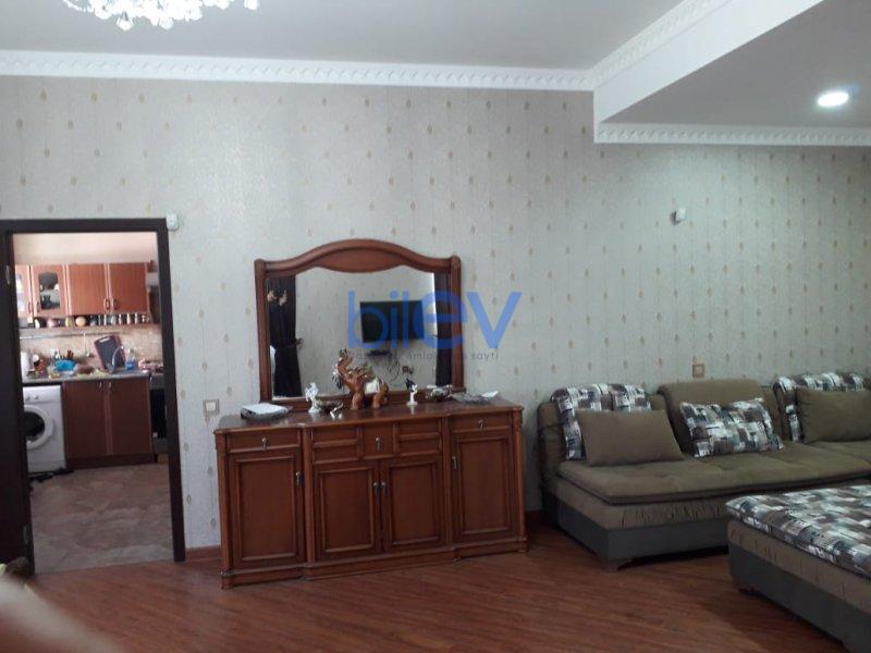 Satılır 4 otaqlı Həyət evi  150m², Bakı