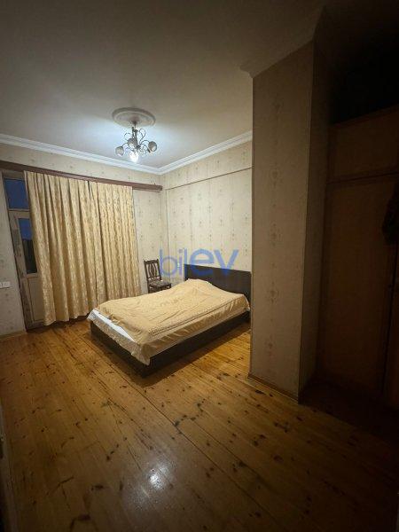 Satılır 2 otaqlı Yeni Tikili  70m², Bakı