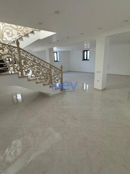 Satılır 6 otaqlı Həyət evi  276m², Bakı