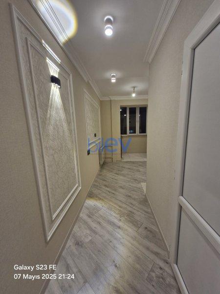 Satılır 3 otaqlı Köhnə Tikili  80m², Bakı