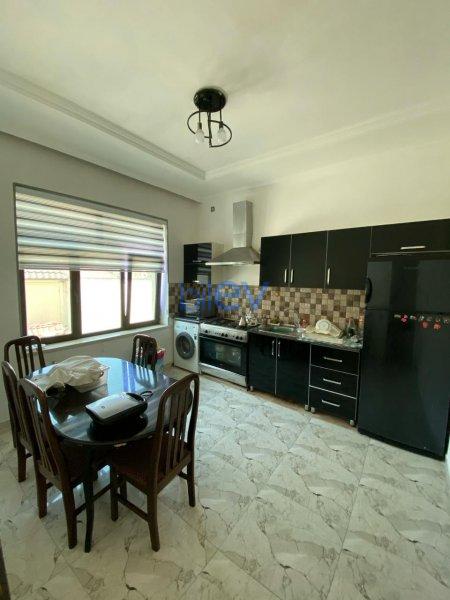Satılır 4 otaqlı Həyət evi  170m², Bakı