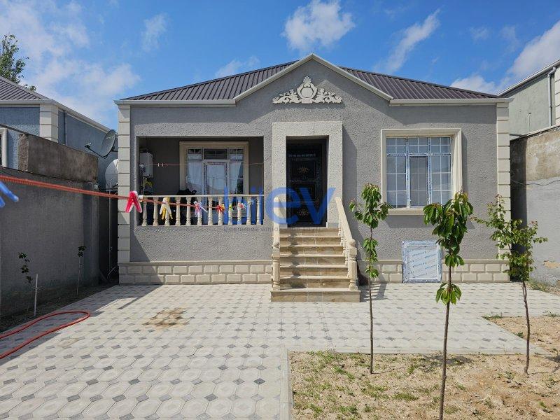 Satılır 4 otaqlı Həyət evi  120m², Bakı