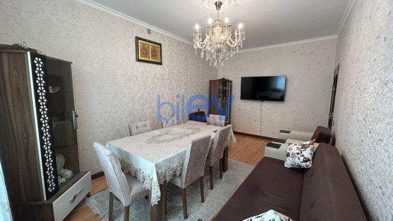 Satılır 4 otaqlı Köhnə Tikili  110m², Bakı